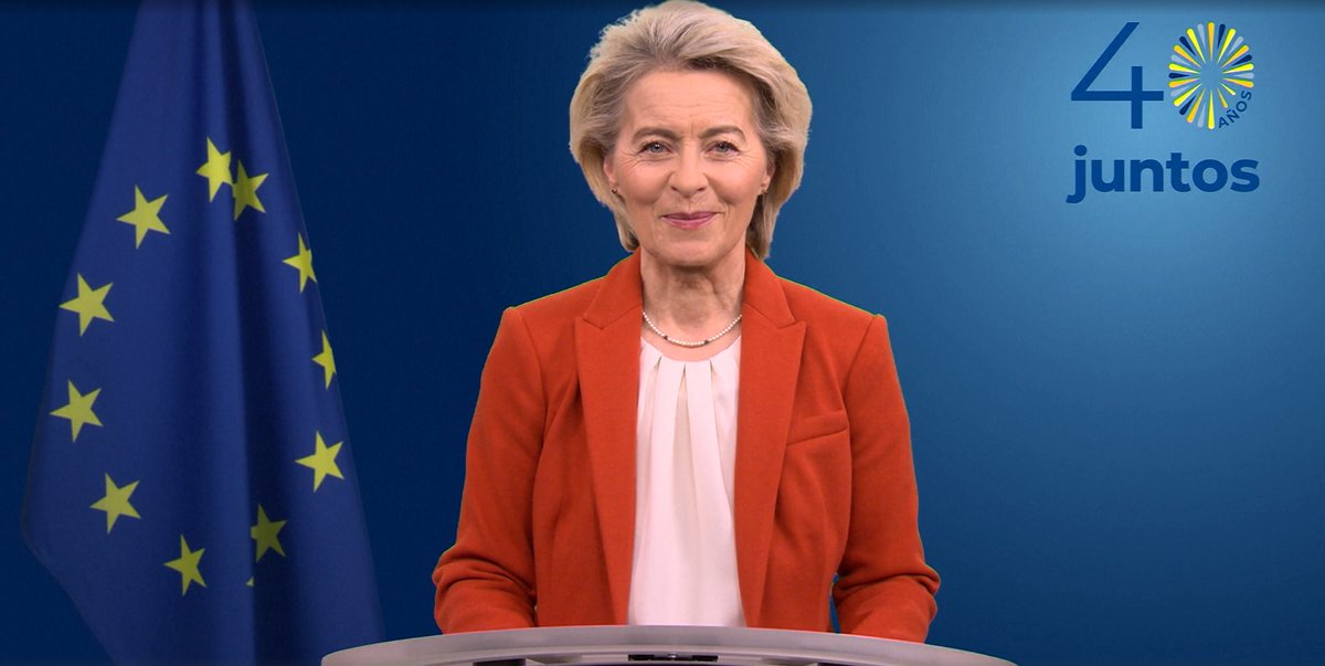 🇪🇸 Mensaje de la presidenta <a href="/vonderleyen/">Ursula von der Leyen</a> con motivo del 40.º aniversario de la adhesión de España a la UE 🇪🇺

En él, la presidenta destaca que la adhesión consolidó la democracia, impulsó el progreso del país y reforzó el proyecto europeo común

👉 Más ℹ️
 europedirectcs.dipcas.es/es/actualidad/…