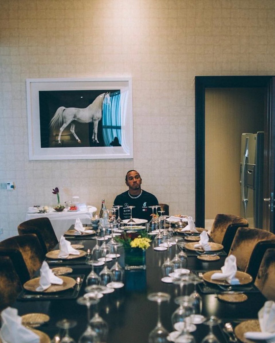 That time Lewis was having dinner with every driver that has stood on over 200 podiums in F1 🐐
