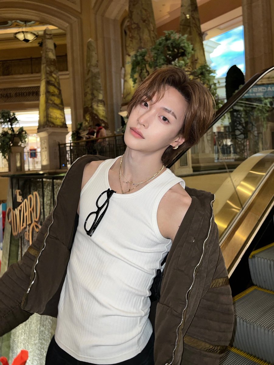 chrryever's tweet image. 260107 라이즈 인스타 #원빈 #WONBIN 

a little break in Vegas