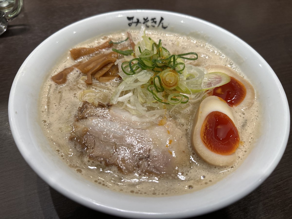 _Lantum's tweet image. みそきん店舗に行ってきたぞー！！！！！！ 念願だ！！！！！

めちゃめちゃ美味しかった！！！ 新年初外出これでHappyでした...👒