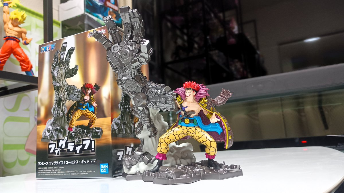 ワンピース フィグライフ！ ユースタス・キッドです。 手に磁石が