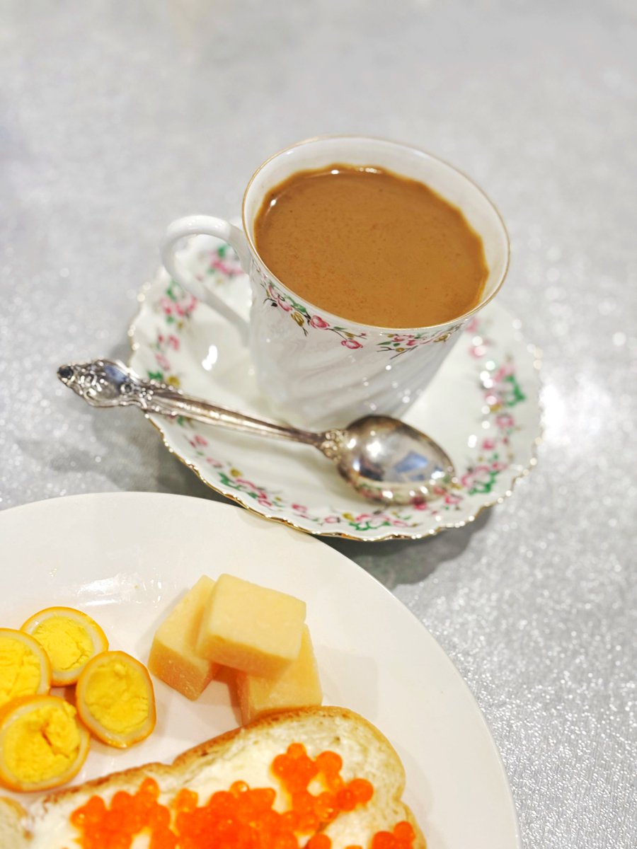 ilenko's tweet image. доброутро • с праздником!...