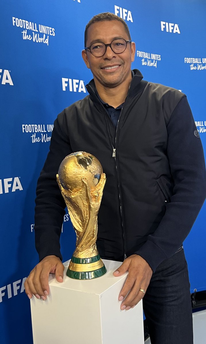 GilbertoSilva's tweet photo. Contagem regressiva para a Copa do Mundo! 
Está na hora do troféu voltar pra casa 🇧🇷.
Quer saber mais, siga no link abaixo 👇🏾 

Countdown to the World Cup! 
It’s time tot the trophy come back home 🇧🇷
Want to know more, join me 👇🏾 

https://t.co/su6koEYXFq https://t.co/LRpfmHy4Eb