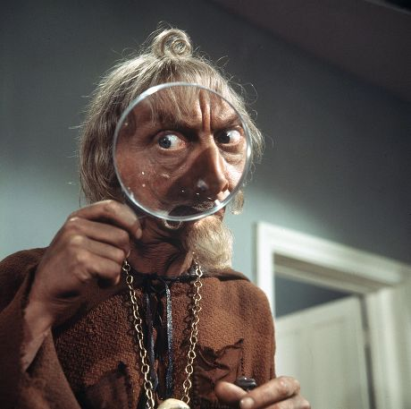Remembering Geoffrey Bayldon, BOTD 1924. Such a varied acting career on stage, screen and television, from the RSC to Hammer, from Star Cops to Rumpole, from Pink Panther to Porridge. For children of the early 1970s, he brought us real magic in Richard Carpenter's Catweazle.