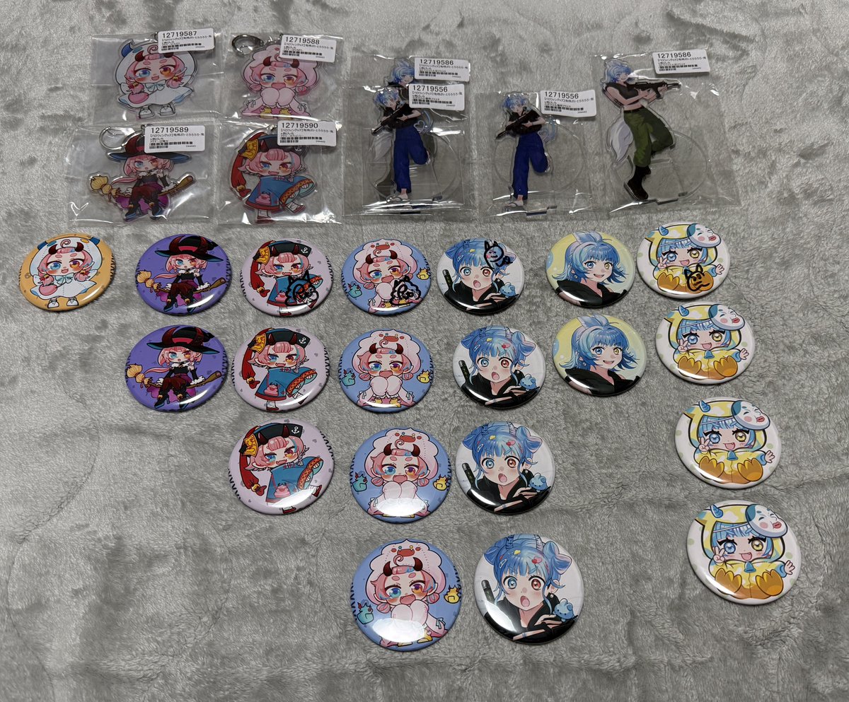 【ちひろ様限定】缶バッジ、アクスタ ちひろ様限定】缶バッジ、アクスタ