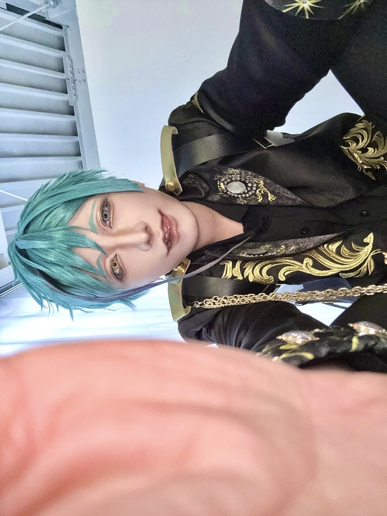 cos twstﾌﾛ

　『　　ばぁ♡     』