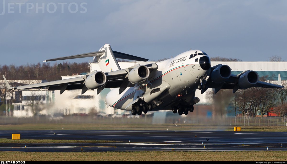 Dinlas3's tweet photo. #KAF3229🇰🇼'Kuwait Air Force' Boeing C-17A Globemaster III w/ reg. KAF343 from Kuwait to 🇸🇦Abha, KSA. Previous runs before the turn of the new year to 🇹🇷Tekirdag, Turkey, location of Bayraktar facilities. #706216 @Borrowed7Time @sipjack1776 @FaisalElsheikh @mapsofethiopia https://t.co/zrihhROVFp