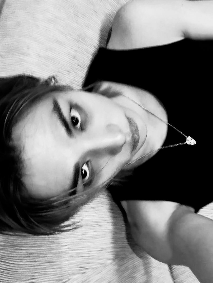 Hyunjinr's tweet image. Got my IG password back, so I’m droppin this as a gift.