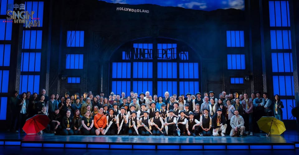 "Singin in the Rain"  China Tour 2026 #rainmakers #teamwatersculptures