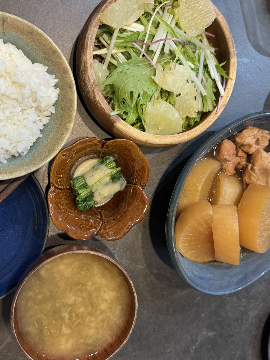 yyy00098's tweet photo. お正月の暴食を相殺する為に主食を豆腐に納豆とスープで夜ご飯にしてるけど、これまでその3倍くらいの量を作って食べてたとか信じられない。 https://t.co/coaVZFrhfj