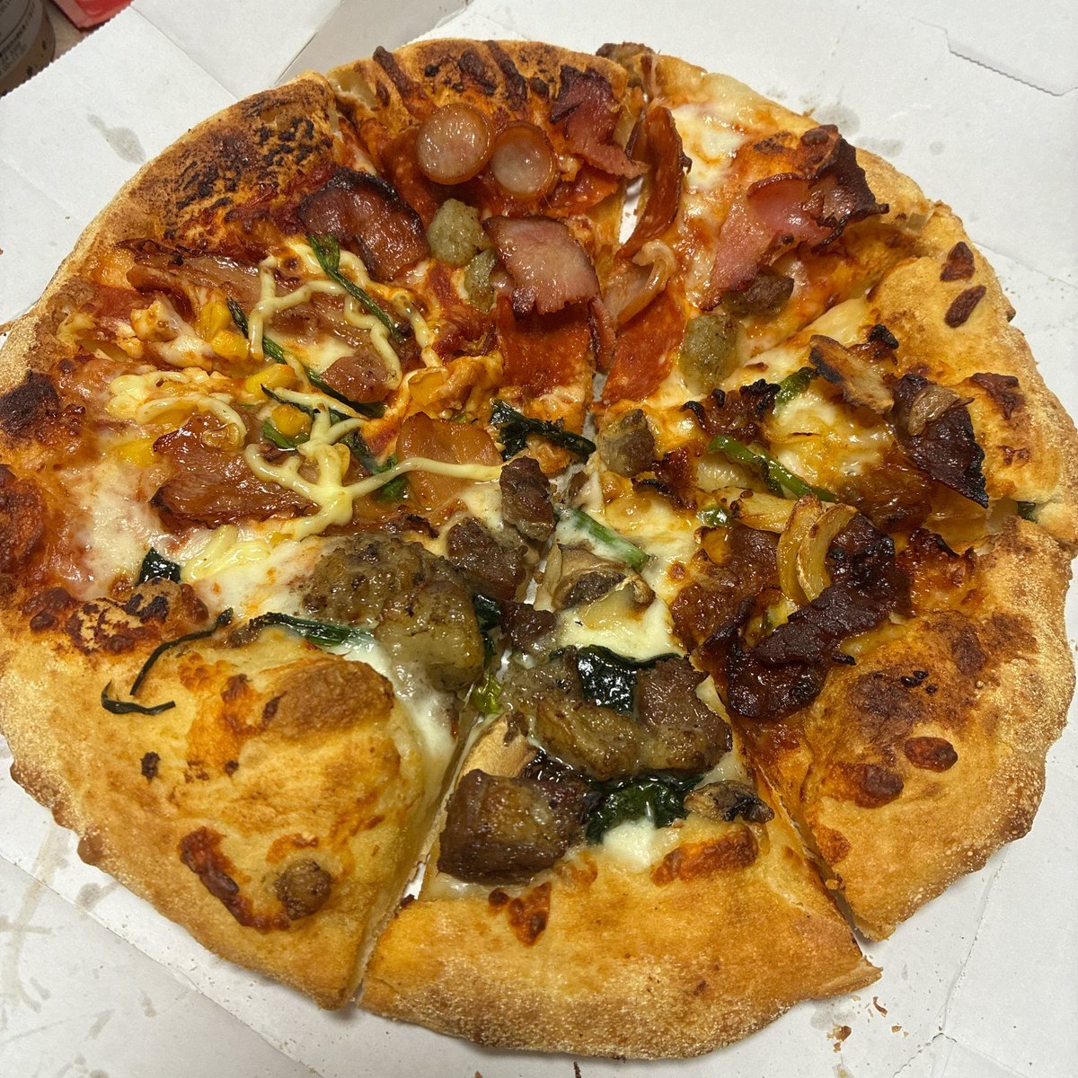 ドミノピザ(@dominos_JP )様のキャンペーンに当選してピザお持ち帰り