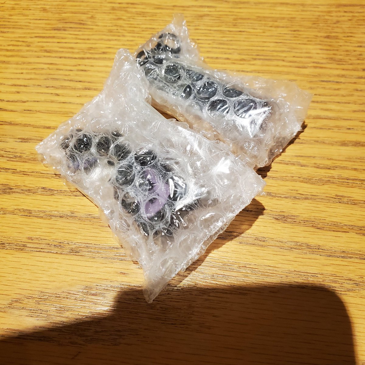 kanagawa06's tweet photo. @no_TL【譲渡】ANNA SUI コスメマスコットコレクション ガチャ
【譲】
C ネイルカラー
D ティントルージュ
【求】
定価＋送料(入金先ゆうちょ)
2点まとめての方優先します https://t.co/nyvTBuBASZ