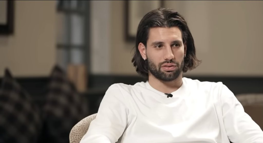 AnfieldSector's tweet image. Dominik Szoboszlai on how to fix Liverpool: 

“It’s not my job to say it. We have so many people in the club to find solutions and they will also find solutions. I’m pretty sure in every player here I think there are a couple of things they are thinking. But everybody is going to…