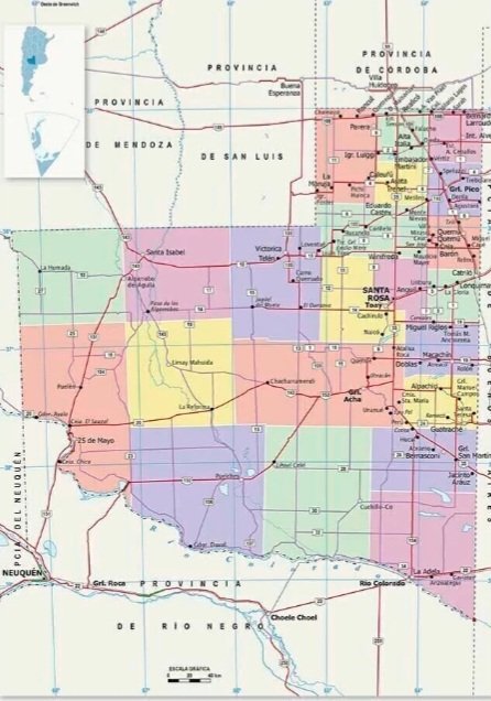 Oggi celebriamo i 229 anni del #Tricolore italiano, simbolo di unità, libertà e identità nazionale. 3 colori che raccontano la storia e i valori dell’Italia! 
📍En #LaPampa, precisamente en #Toay desde el 2015; ondea los 365 días del año junto a la de los "Colores del Cielo" 🇦🇷♥️