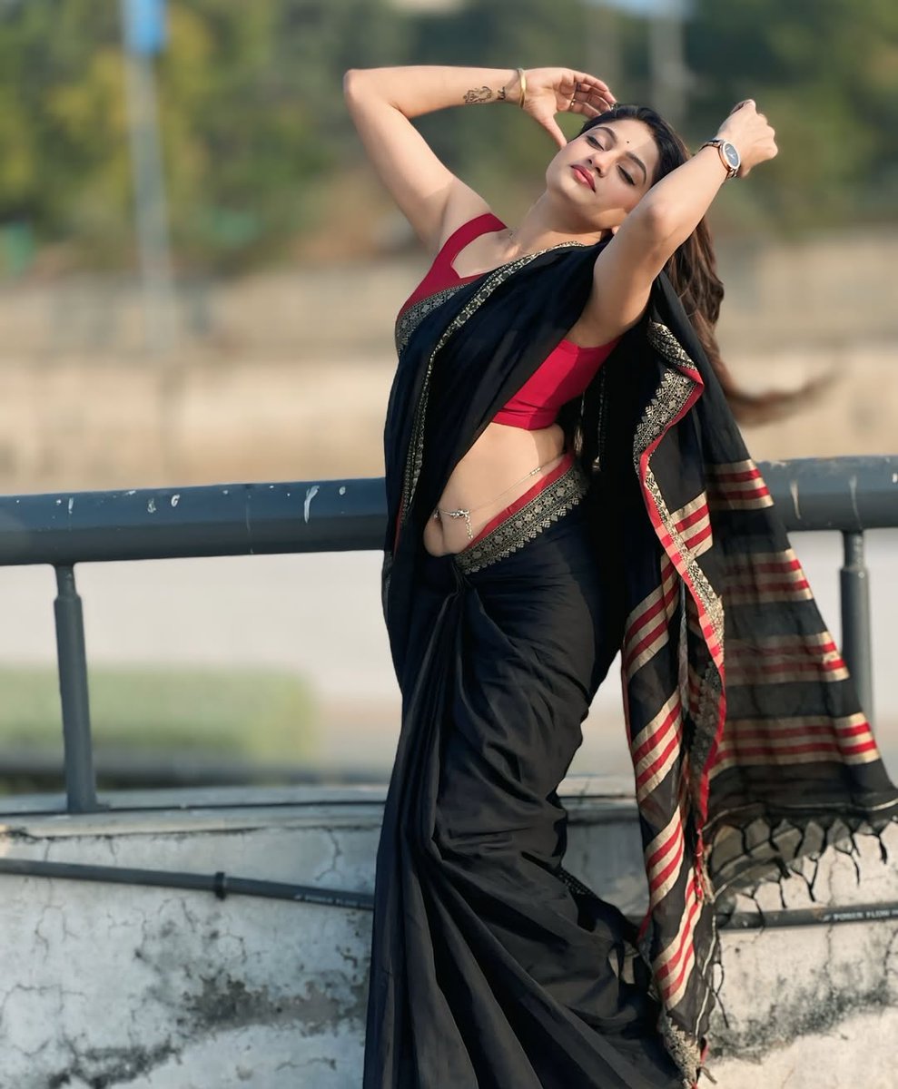 ActrezHub's tweet image. #SanamJoshi #Sanam #Joshi