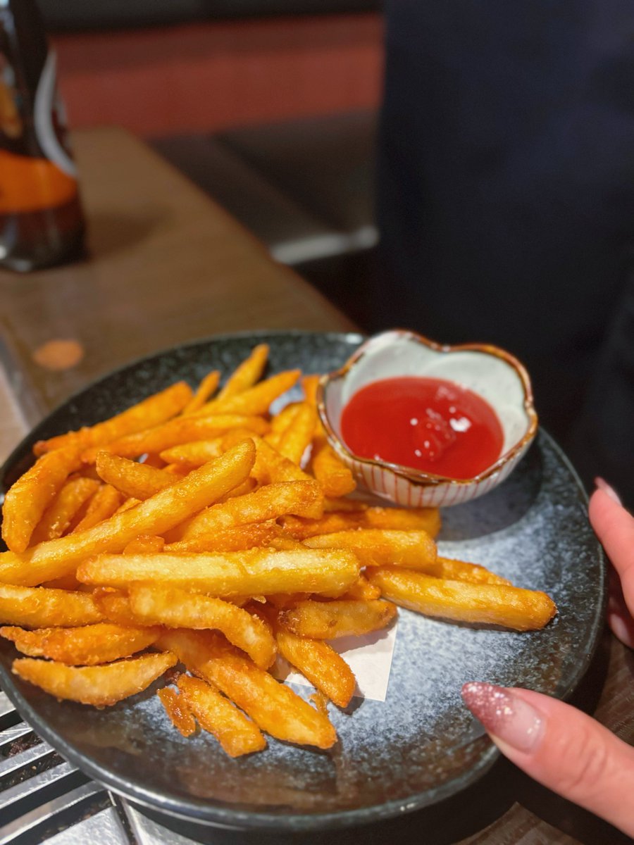 こう見えてポテト好き 今日のポテトです🍟 ちょっと揚げすぎ？🫨