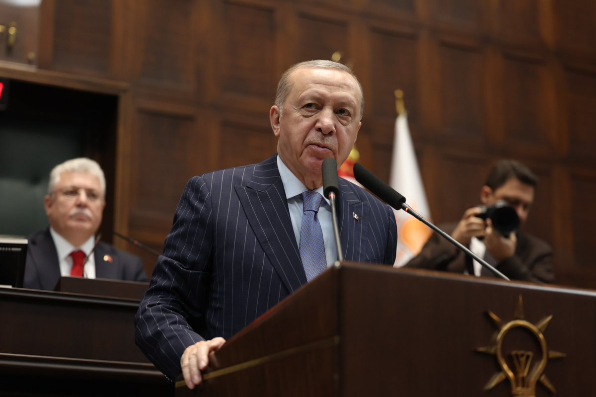 mustafademir's tweet photo. 📍 TBMM

Genel Başkanımız, Cumhurbaşkanımız Sayın Recep Tayyip Erdoğan’ın teşrifleriyle Grup Toplantımızı gerçekleştirdik.

2026 yılının ilk grup toplantısının Meclis çalışamalarımız, ülkemiz ve milletimiz adına hayırlara vesile olmasını diliyorum.

@RTErdogan https://t.co/lNTPg09dTe