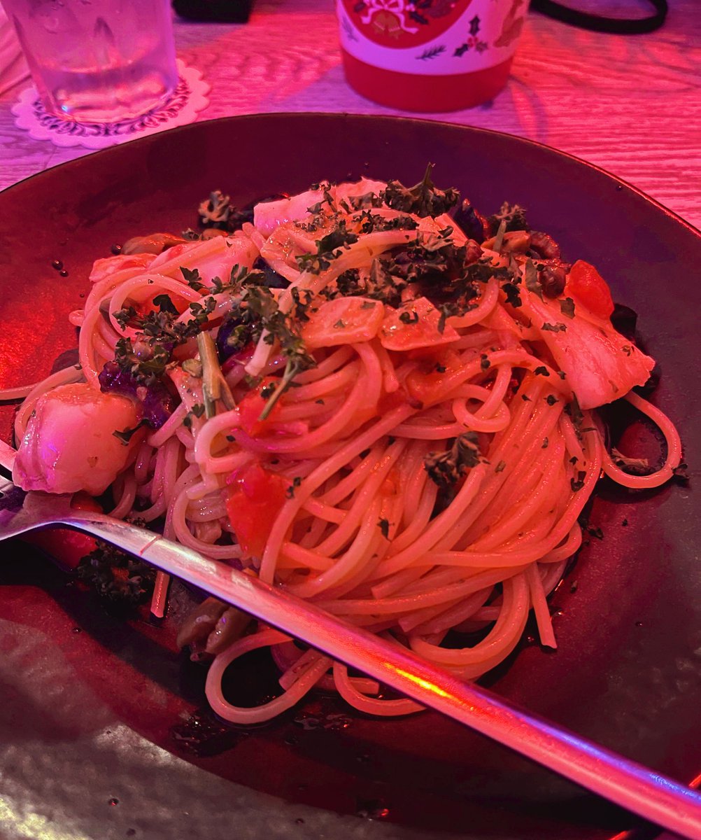 kitty7243's tweet image. やっと姫パスタ食べられた🙏
鯛が柔らかで、アンチョビの旨み最高
#みらいラウンジ