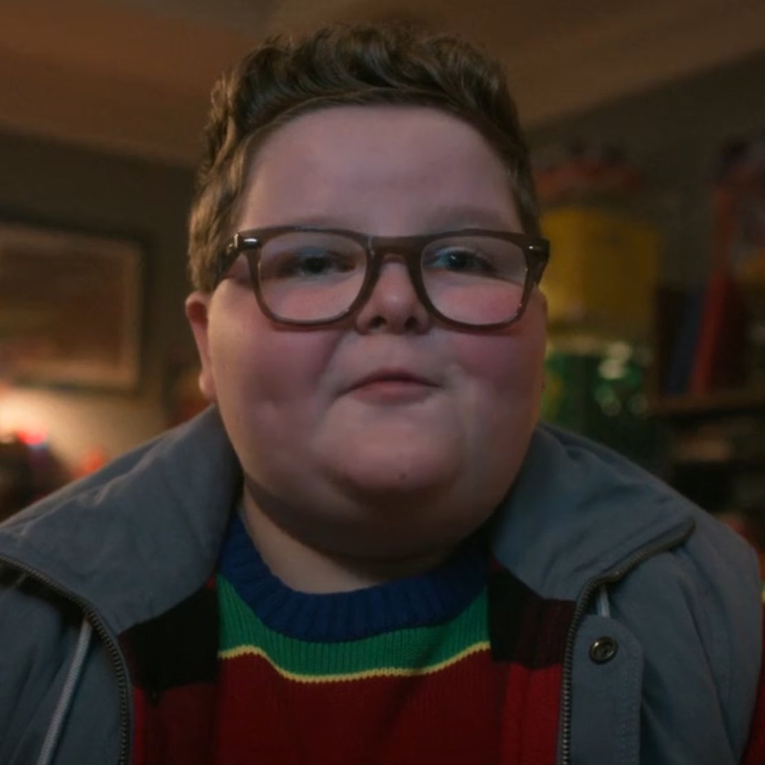 emagoner's tweet image. #conformitygate i was rewatching v1 and noticed that derek is playing “ghosts’n goblins” a game famous for its fake ending where you have to replay the whole thing on harder difficulty to get the true finale. and derek doesn’t get to finish it because tina won’t let him