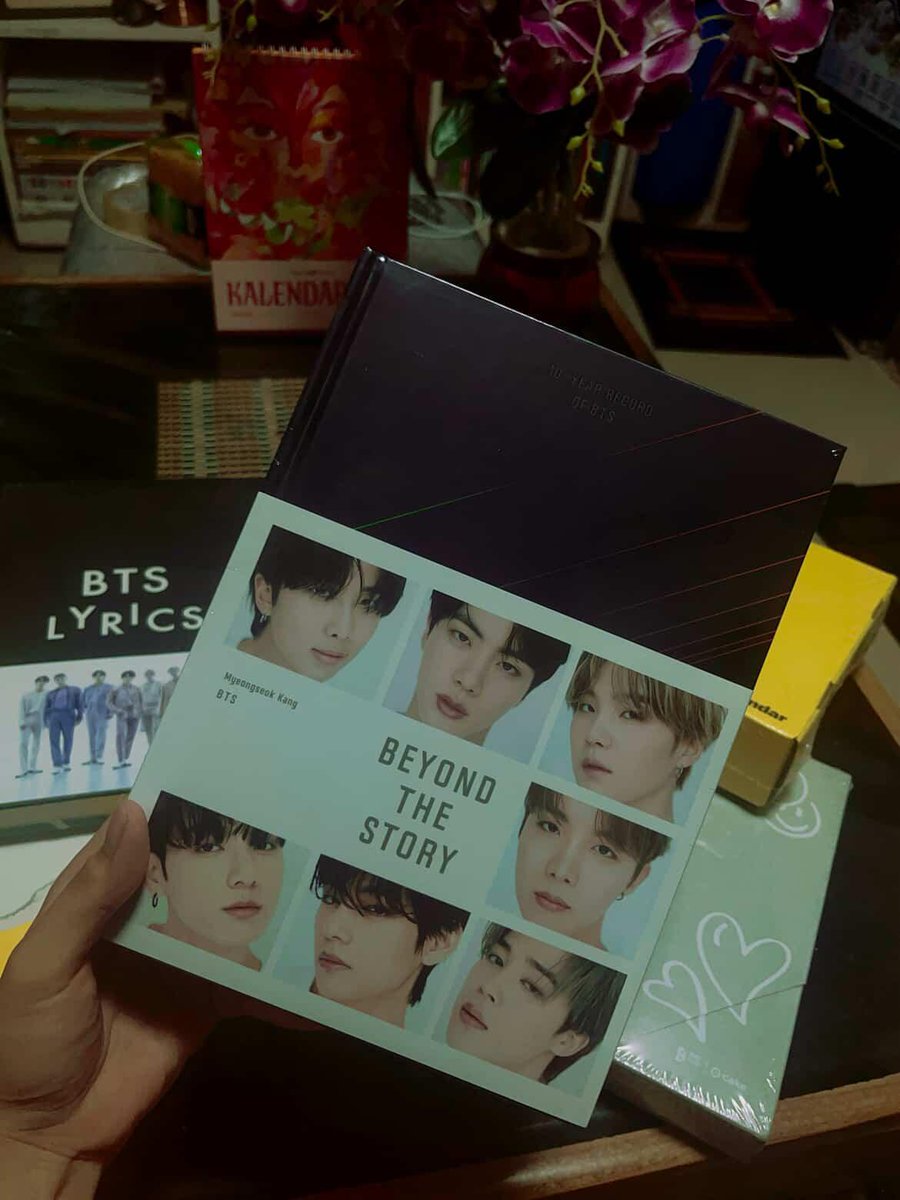 ninymails's tweet photo. how much ganitong album? unsealed na

# wts lfb wtt bts pc ph rm namjoon jin yoongi suga jhope jimin v taehyung jk jungkook bt21 poca army album unsealed https://t.co/JONJ0EHEQl