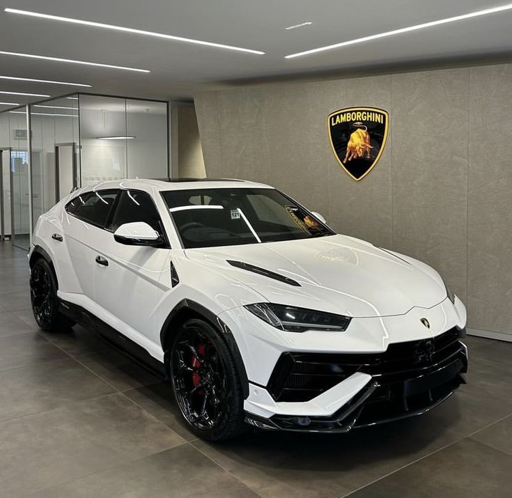 #lamborghini Urus <a href="/Lamborghini/">Lamborghini</a>