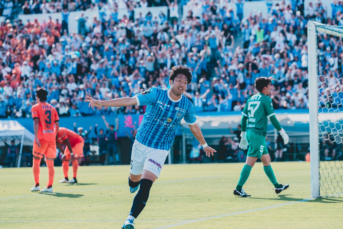 yokohama_fc's tweet image. #伊藤翔 選手が、契約満了に伴い、クラブを離れることが決定しましたのでお知らせいたします。

伊藤翔選手、2021シーズンから4.5シーズンという長い間、横浜FCと共に歩んでくれて本当にありがとうございました。…