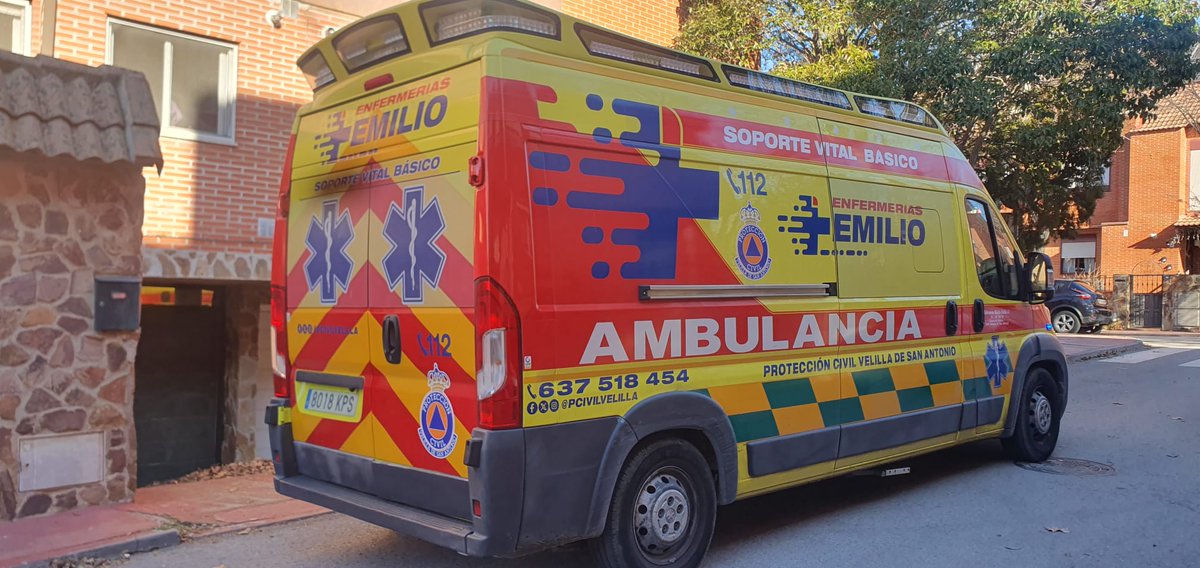 Nos activa #SUMMA112 por mujer de 93 años en #Domicilio 
Finalmente rechaza traslado a Centro Hospitalario. 
Continuamos OPERATIVOS durante todo el día. 
☎️637518454/112