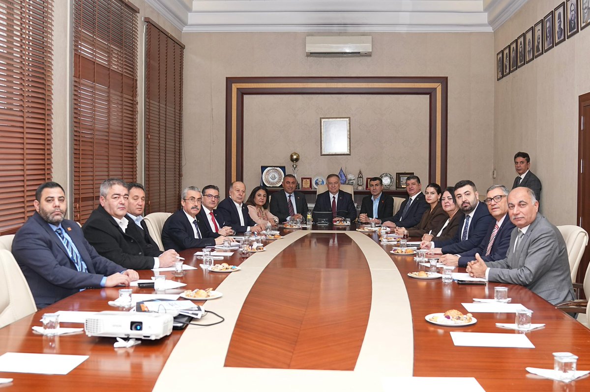 Cumhuriyet Halk Partisi Genel Başkan Yardımcımız Gökan Zeybek, Antalya Milletvekilimiz Cavit Arı, PM Üyemiz Saniye Barut, İl Başkanımız, Adana Büyükşehir Belediyesi Başkan Vekilimiz Güngör Geçer ve ilçe belediye başkanlarımızla bir araya geldik.