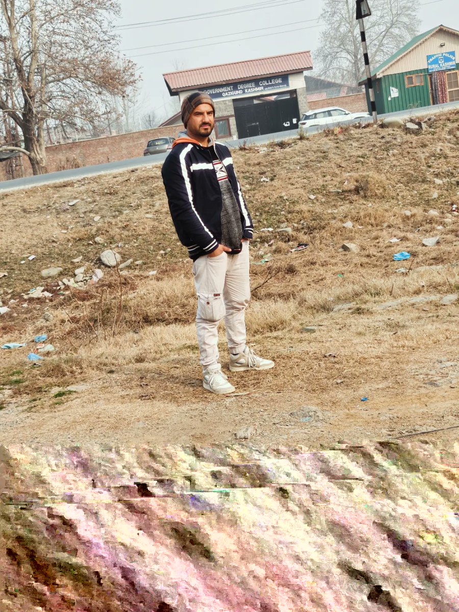 ManishAryan7's tweet image. 🥰🥰
#mkprenzhania
#photoshoot #PhotoEditingChallenge #photographer #nature naturalbeauty