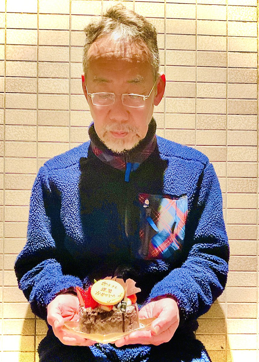 こちらは本物の写真です😁
土俗的チェリストさん。お誕生日おめでとうございます！🎂🎊