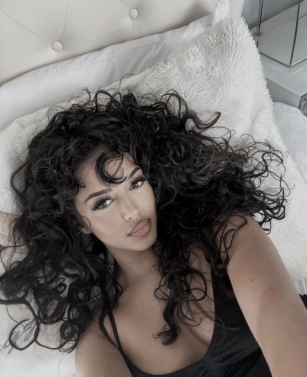 Apathriel's tweet image. 𝑀𝑦 ℎ𝑒𝑎𝑟𝑡 𝑑𝑖𝑒𝑑 𝑦𝑒𝑎𝑟𝑠 𝑎𝑔𝑜, 𝑏𝑢𝑡 𝑦𝑜𝑢 𝑠𝑎𝑤 𝑡ℎ𝑟𝑜𝑢𝑔ℎ 𝑡ℎ𝑒 𝑑𝑎𝑟𝑘 𝑎𝑛𝑑 𝑓𝑜𝑢𝑛𝑑 𝑤ℎ𝑎𝑡 𝑤𝑎𝑠 𝑙𝑒𝑓𝑡 𝑜𝑓 𝑖𝑡.

                    —   𝐰𝐜𝐰.   —