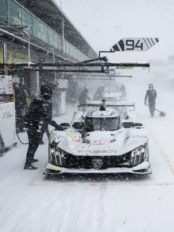 Peugeot Sport tweet media