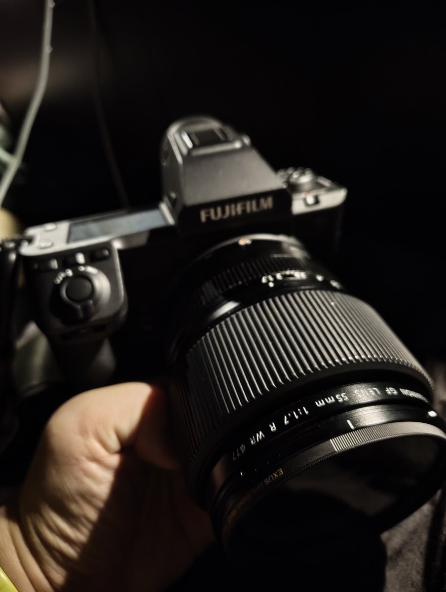 カッコいいよね、X-H1