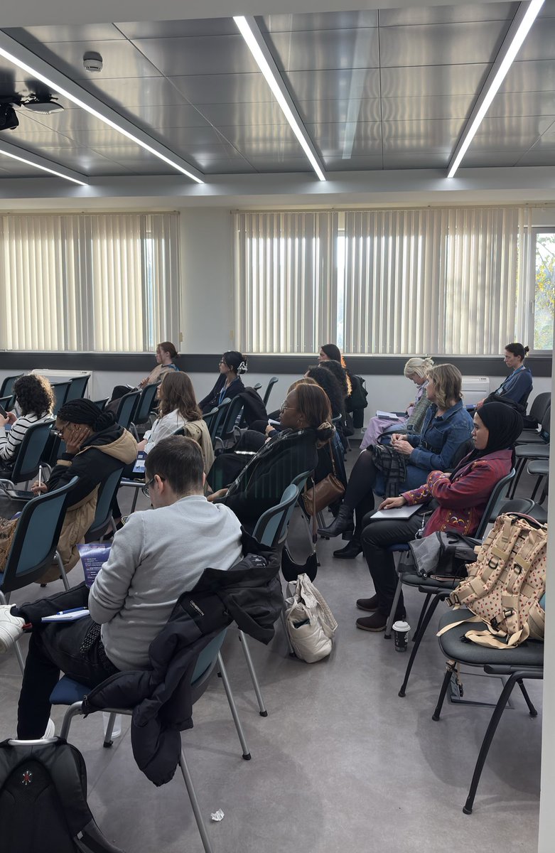 LXWinterSchool's tweet photo. Another day of stimulating discussions, inspiring research projects and building new connections is almost over — but the Winter School will continue for two more days 📖 https://t.co/lymUoPamyX