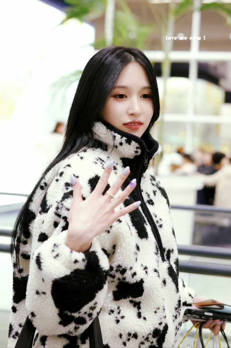 lovemenow_324's tweet image. 260107 화이팅이야...!!
#TWICE #트와이스 #MINA #미나 #ミナ