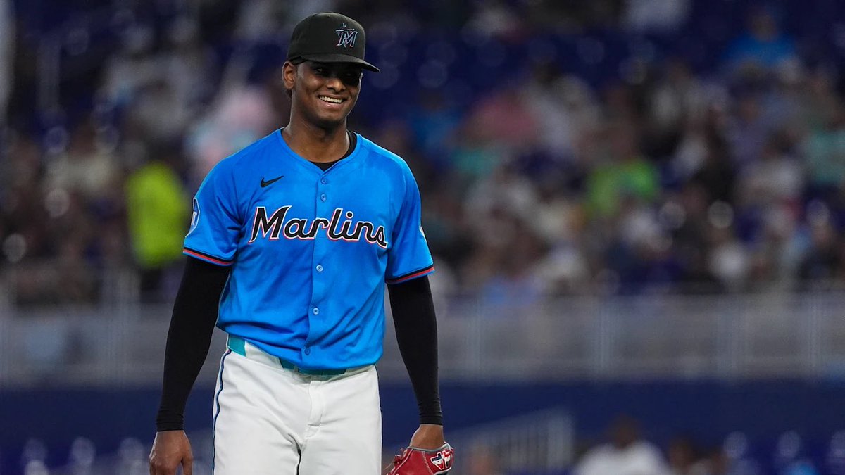 TheProspectView's tweet image. The Cubs are working to finalize a deal with the Marlins to acquire Edward Cabrera 

He is just 27 with 3 years of club control still left 

Cabrera possesses a very fun arsenal:

-26% changeup
-24% curve 
-21% sinker 
-17% slider 
-13% fastball

Avg fastball velo is 96.9