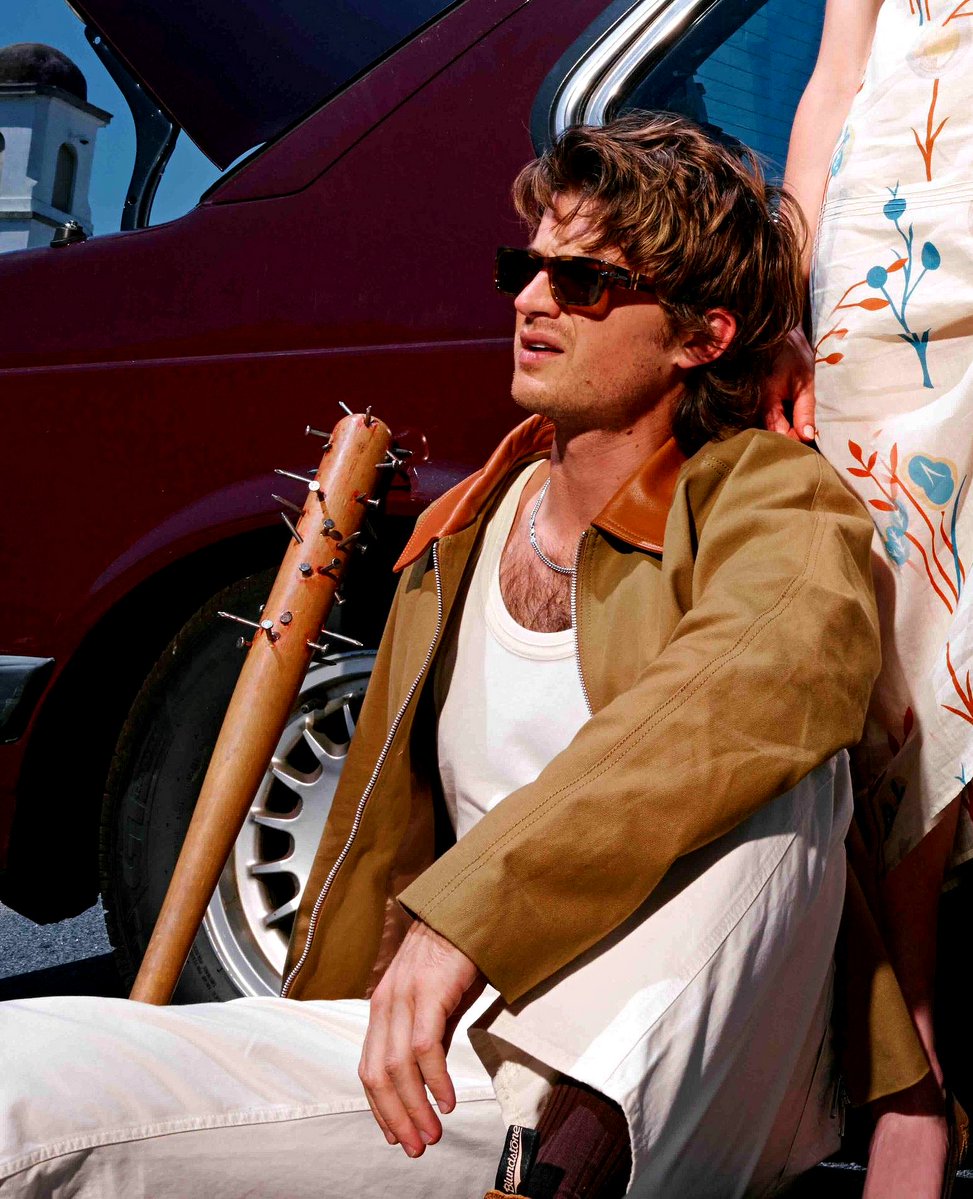 freckledjoes's tweet image. EXCUSE ME??????