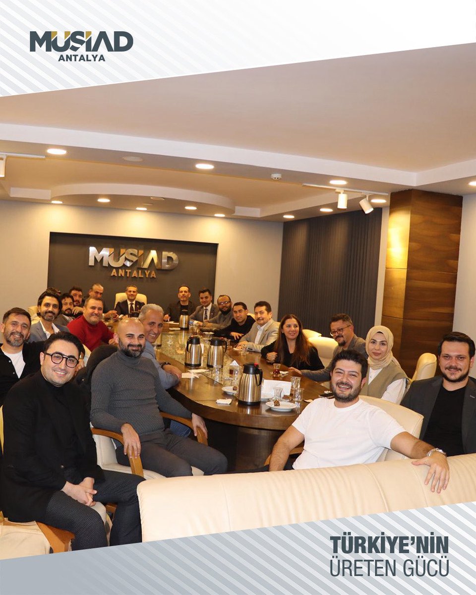 MÜSİAD Antalya olarak, Başkanımız Yusuf Akgül liderliğinde 2026 yılının ilk Yönetim Kurulu Toplantısını gerçekleştirdik.
Yeni yılda; üretimi, istihdamı ve sürdürülebilir büyümeyi merkeze alan güçlü adımlarla Antalya’mız ve ülkemiz için çalışmaya kararlılıkla devam ediyoruz.