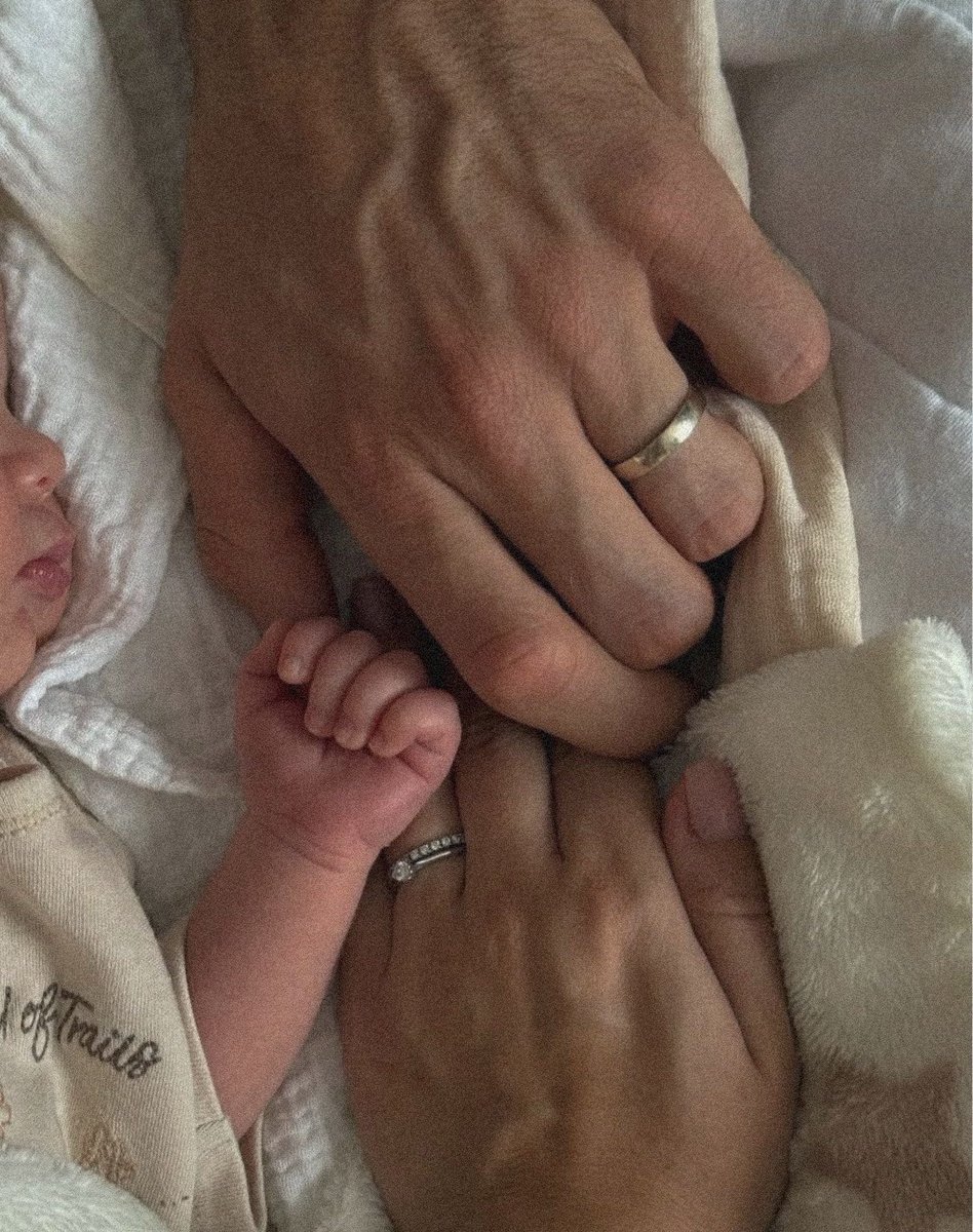 𝘚𝘰𝘰𝘯, <a href="/ShiningDelicacy/">Elle.</a>.