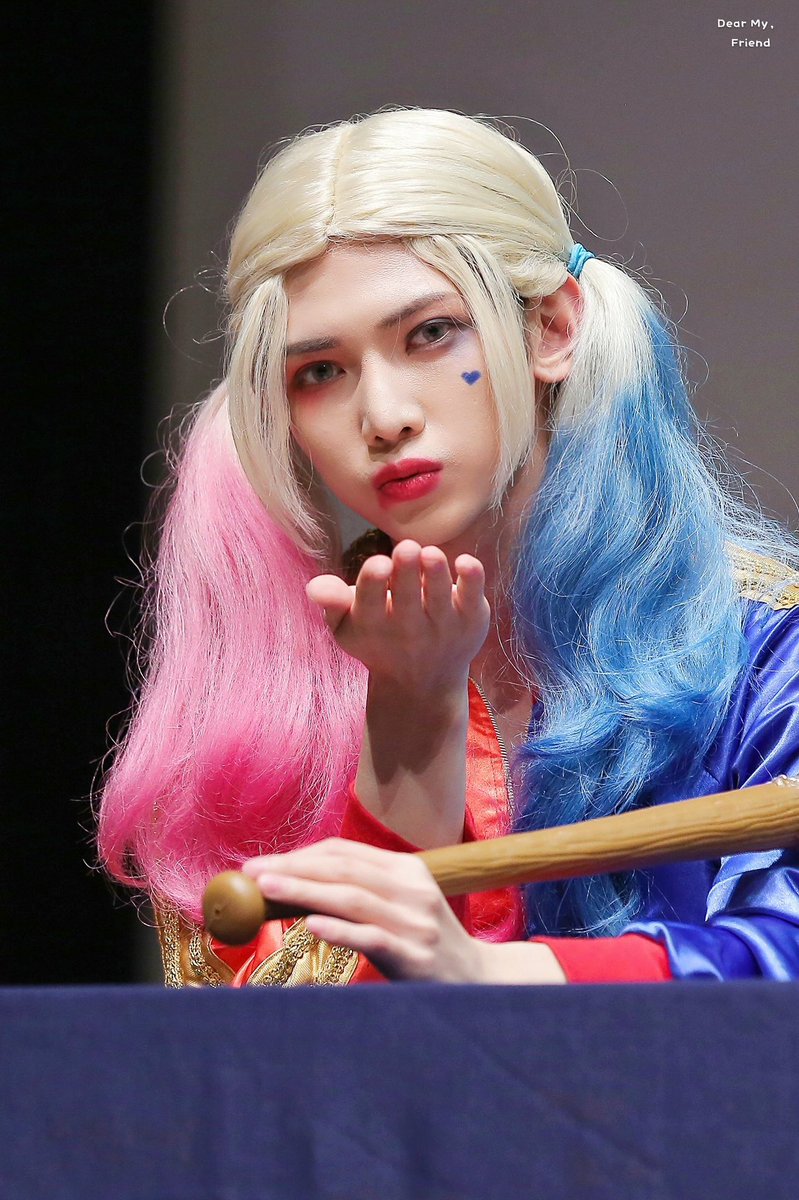 lov4evas's tweet image. save me harley quinn yeosang