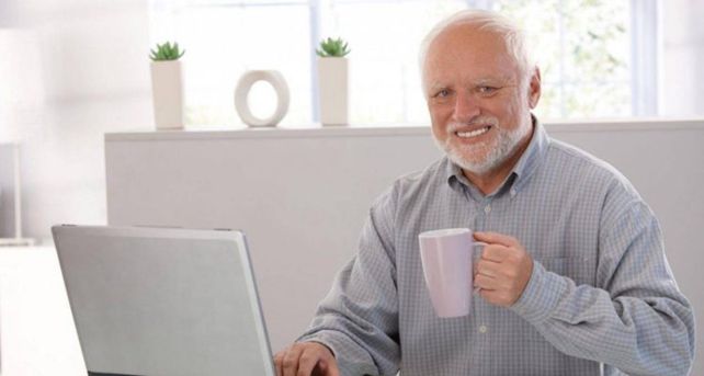 Las que nos creamos una cuenta en esta cloaca para defenderlos de antis, kpopers y locals