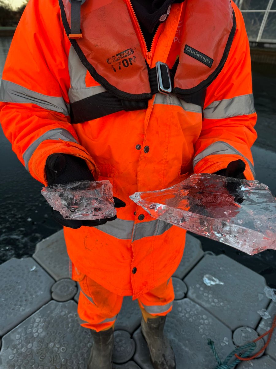 Just a little bit of ice on the lake at Rhs Wisley today breaking down our pontoons…….
