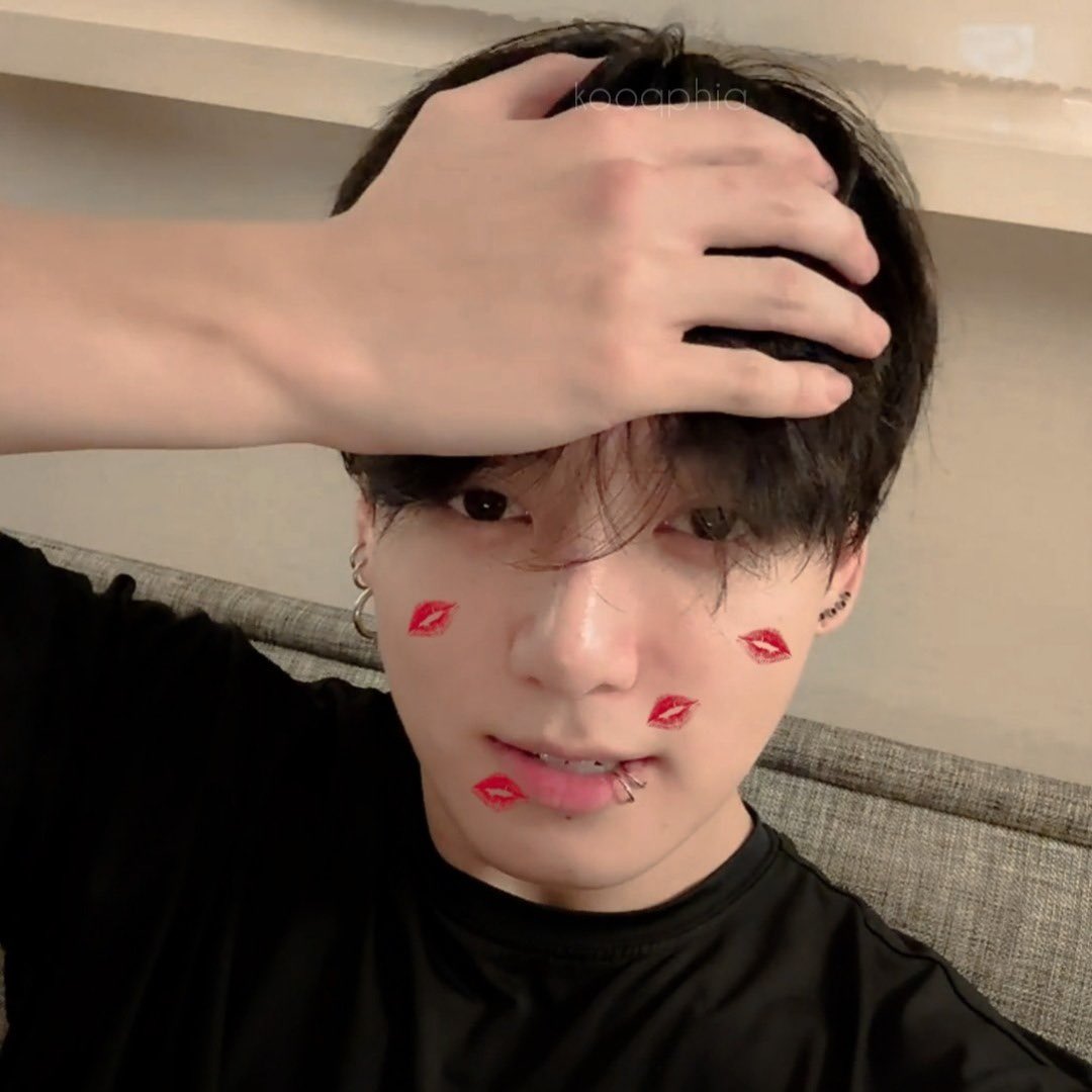 _amy_twt's tweet photo. Я буквально сейчас хочу зацеловать этого парня https://t.co/SapJu4XVGe