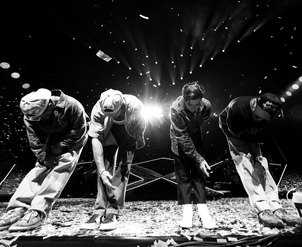 BTRSpain's tweet photo. Faltan 40 días para que Big Time Rush regrese a México! 

Después de que #InRealLifeWorldwideTour haya finalizado por EEUU y Europa, la gira seguirá por Latinoamérica, Dubái y como broche final, terminarán la gira en TOKIO!! https://t.co/8HdKBPLzQn