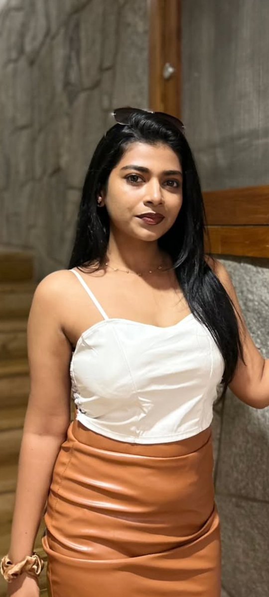 insta_modelz's tweet image. #SwethaKumar #Swetha 🤍🤎

#samantha #sreeleela #rashmika #meenakshichaudhary #rukminivasanth #malavikamohanan #kalyanipriyadarshan #krithishetty #bhagyashriborse #nidhhiagerwal #priyankamohan #poojahegde #mamithabaiju #jananayagan #raajasaab #riddhikumar #kritisanon #kiaraadvani