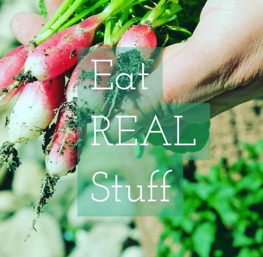 DrKristieLeong's tweet image. My eating philosophy is simple: eat real food and load up on plants. Vegan and vegetarian diets aren’t automatically healthy. It depends on your choices. 

Processed vegan junk is still junk. Think whole and unprocessed. What's your favorite veggie?

#RealFood
#HealthyEating