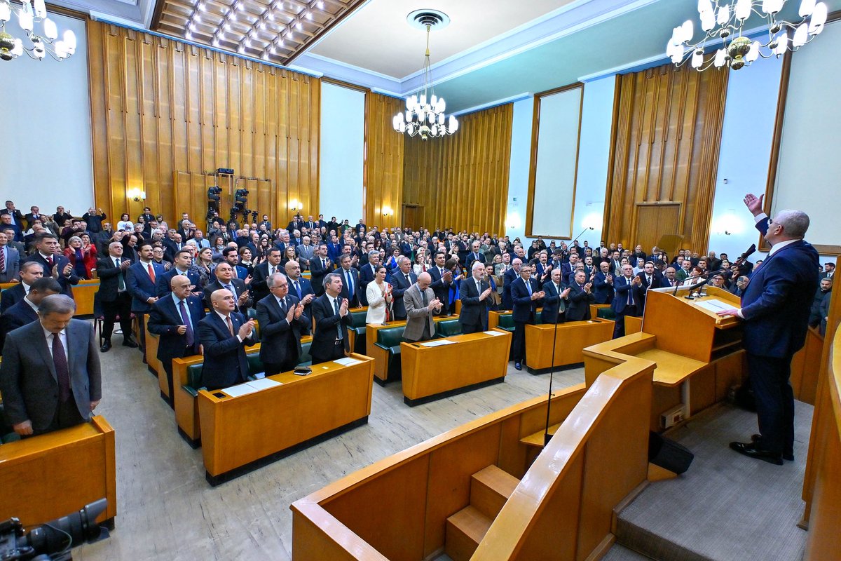 iyiparti's tweet photo. İyi ki’lerin Türkiye’sini; 
Sen, ben, biz kuracağız!

#Değiştirebiliriz https://t.co/Fq51cOOjw0