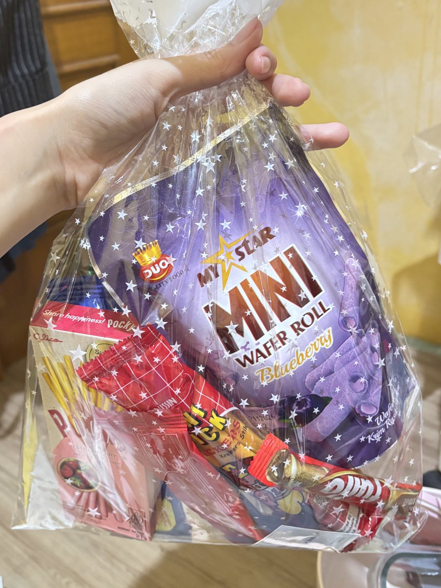 tarestare's tweet image. berasa kyk abis pulang ultah bocil