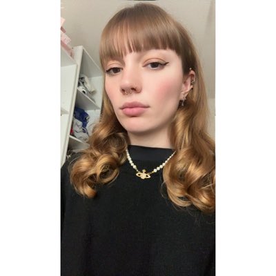 Mathilda_lbr's tweet photo. #NouvellePhotoDeProfil https://t.co/31EKmFzPxx