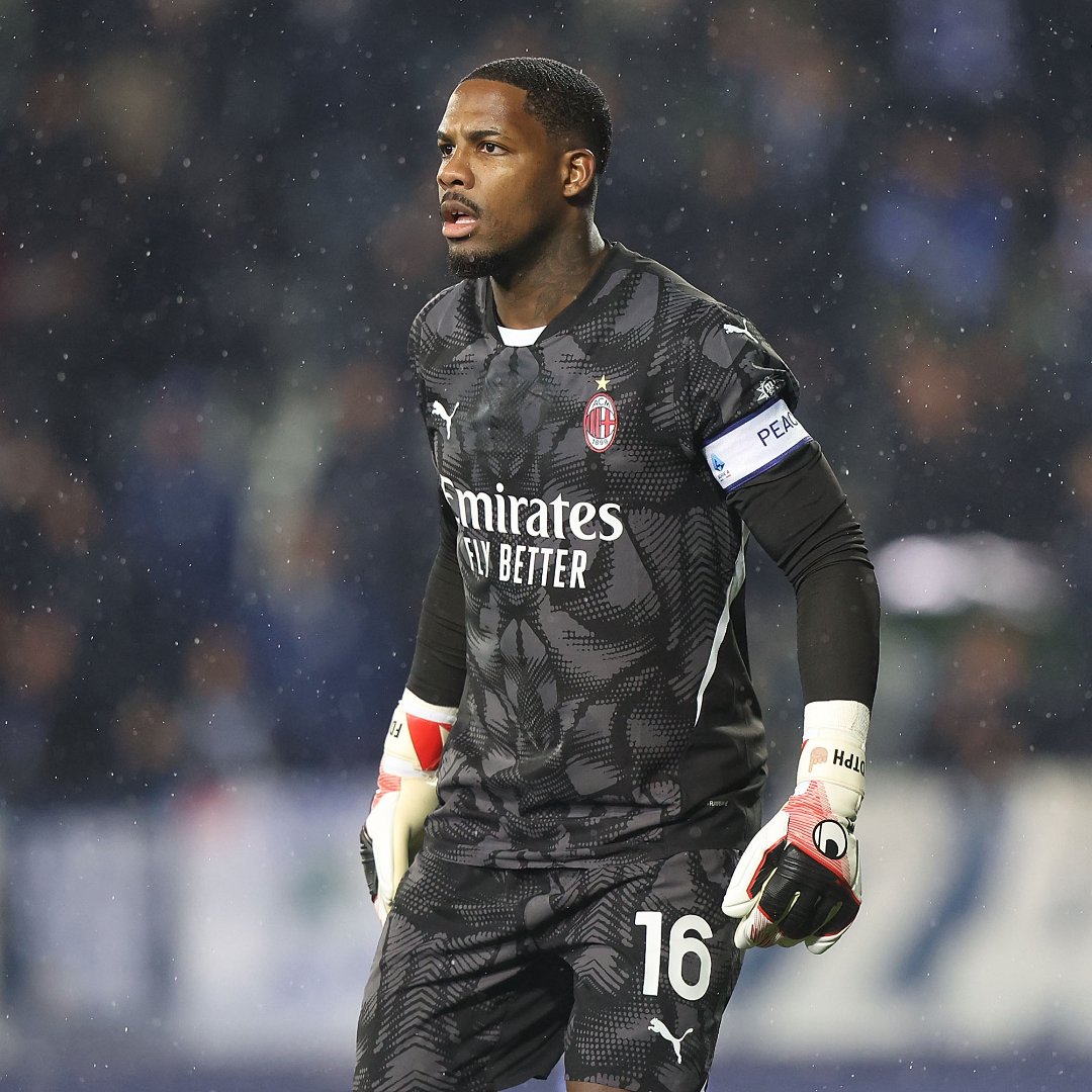 🚨🇫🇷 Mike Maignan is in advanced negotiations to extend his contract with AC Milan until 2031, as <a href="/FabriceHawkins/">Fabrice Hawkins</a> reported.

There is no final agreement yet, but The Rossoneri are determined to keep their captain 🔴⚫️